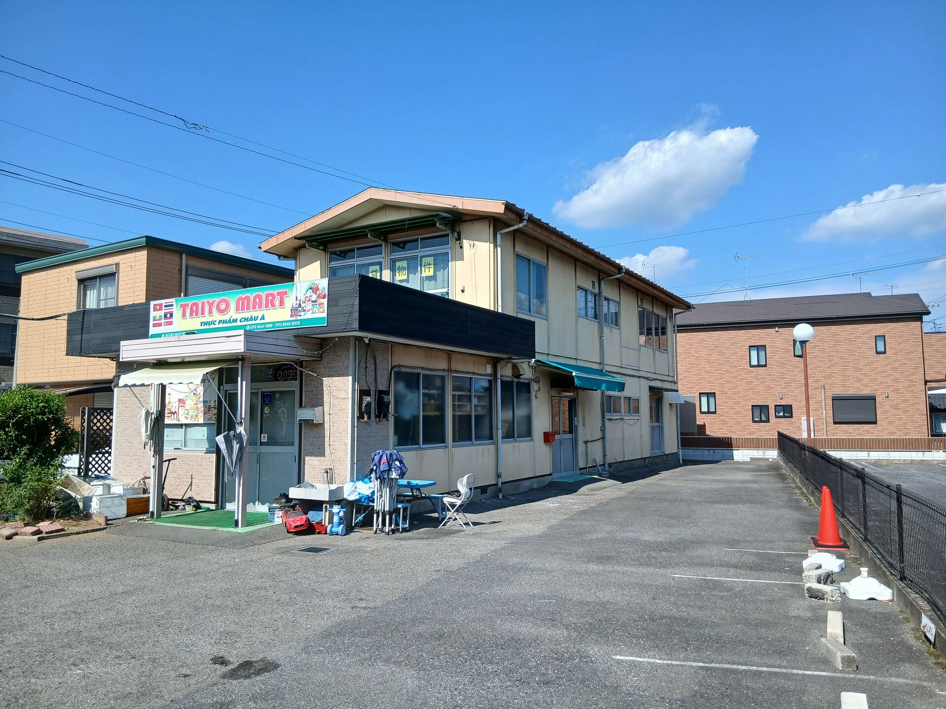 一棟貸し33万円／区画貸し応相談  